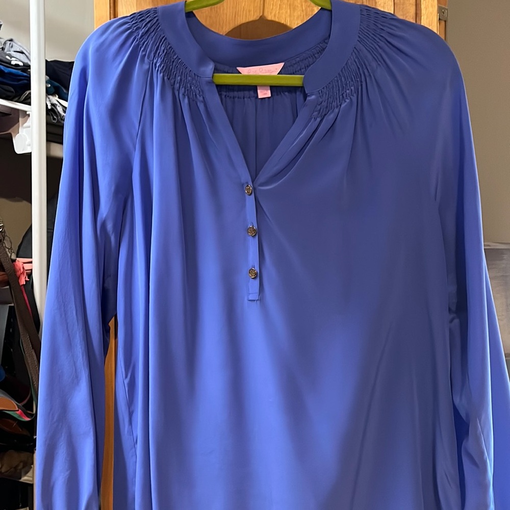 Lilly Pulitzer size large 100% silk blouse